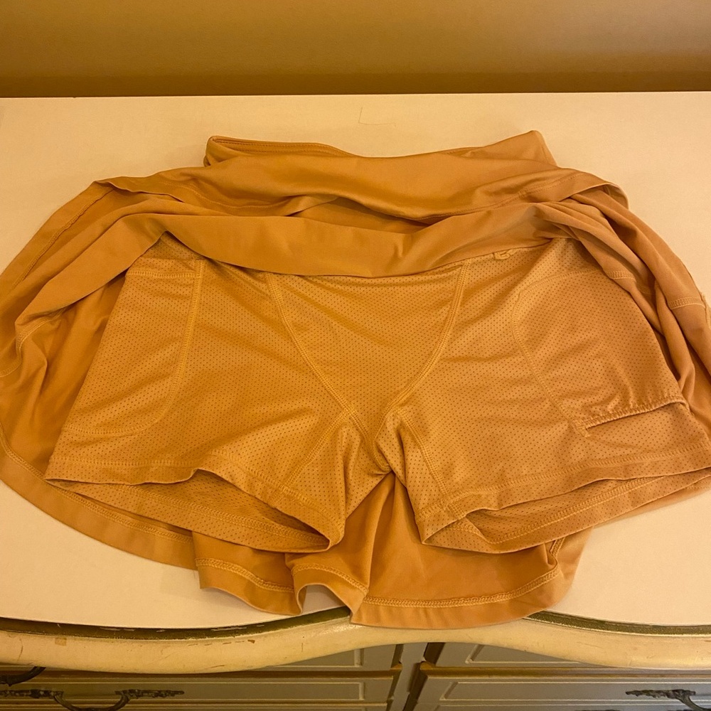 Tenniscore Women's Tan skorts - Picture 3 of 7
